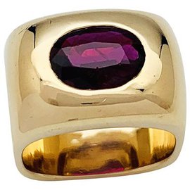 Dinh Van ring, "Margot", yellow gold and ruby Other