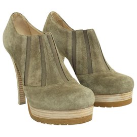 Fendi-Grey Suede Boots-Grey