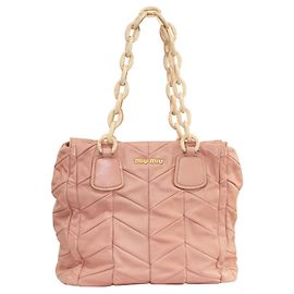 Miu Miu Rosa gesteppte Tasche mit Chevron-Steppung Pink