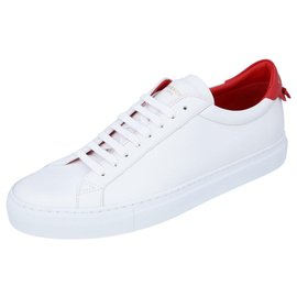 Givenchy-Urban street-White