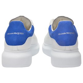 Alexander Mcqueen-Oversize Sneakers in White and Electric Blue Leather-White