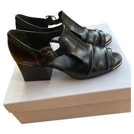 Sandali Balenciaga in pelle nera Nero
