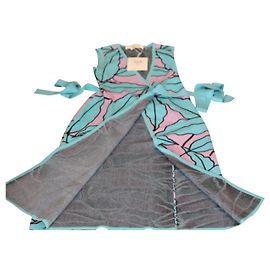 Diane Von Furstenberg Vestido longo envoltório Azul claro