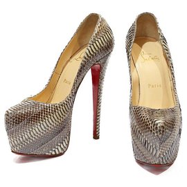 2nd hand louboutin