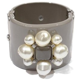 Pulsera Chanel Gris pardo