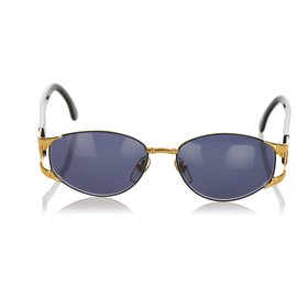 Fendi-Fendi Black Round Tinted Sunglasses-Black,Golden