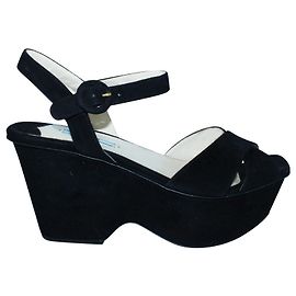 Prada Black Suede Wedges Flesh