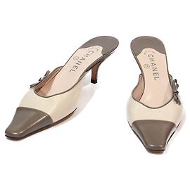 MULES CHANEL SMALL TALON END SQUARE Taupe