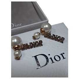 Boucles d'oreilles j'adior Blanc cassé