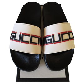 Gucci-Gucci Slidet flat sandals-White