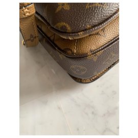Louis Vuitton-Bolsa de lona reversível MÉTIS ESGOTADA-Bege