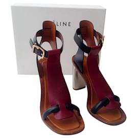 Céline-Phoebe Philo Bam Bam sandals in burgundy and black. 100% Leather. Made in Italy.-Black,Dark red