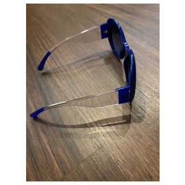 Chanel-Des lunettes de soleil-Bleu Marine