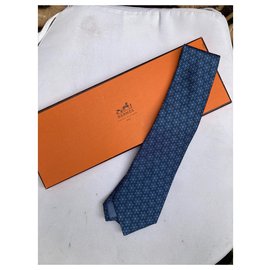 Hermès-Sublime cravate en soie Hermès-Bleu clair