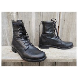 Frye-Frye boots model Veronica Combat p 40,5-Black