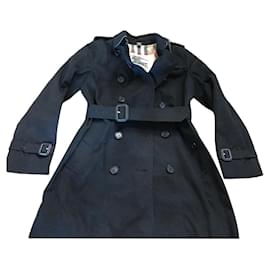 Burberry-Trenchcoat-Black
