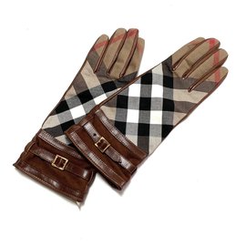 Luvas burberry Marrom