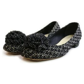 Chanel-Size 39 Black Tweed Camellia CC Ballerina Flats-Other