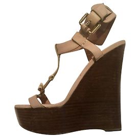 Burberry Keilsandalette mit hohem Absatz Beige Creme