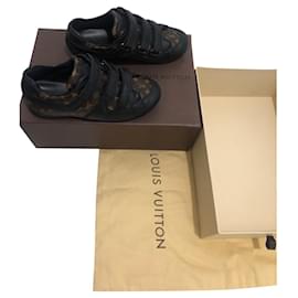 Louis Vuitton-Sneakers-Brown