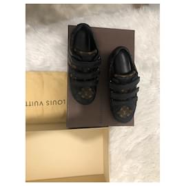 Louis Vuitton-Sneakers-Brown