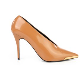 Stella Mc Cartney-Bomba Stella McCartney High Vamp ponta apontada-Marrom,Carne