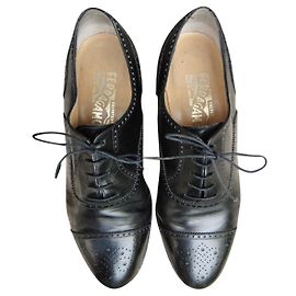 richelieu Salvatore Ferragamo p 42,5 Nero
