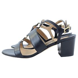 Salvatore Ferragamo Size 5.5 Breite schwarze Gladiatorensandalen aus Leder mit Riemchen Andere