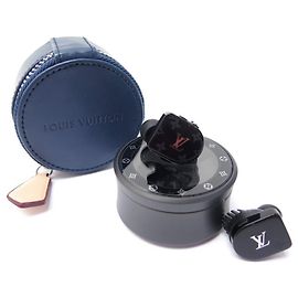NEW LOUIS VUITTON EARPHONES HORIZON QAB020 WHITE + NEW BOX Black