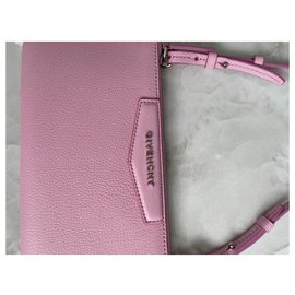 Givenchy-Antigona-Pink