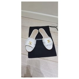 Chanel-Chanel sandali-Bianco