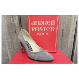 Andrea Pfister-Andrea Pfister p intage pumps 35-Grey