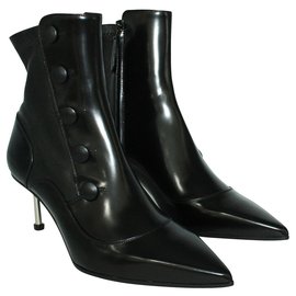 Alexander Mcqueen-Black Ankle Boots with Thin Heels-Black