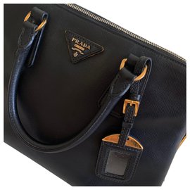 Prada-Promenade-Black