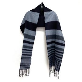 Salvatore Ferragamo Schal Marineblau