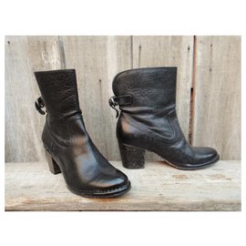 Frye-Frye p boots 39 New condition-Black