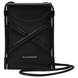 Alexander Mcqueen-The Curve Micro Bag in Black Leather-Black