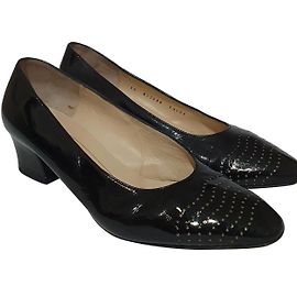 Bruno Magli black patent leather heels Black