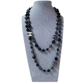 Chanel CC collana di perle nere e orecchini set Nero