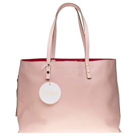 Chloé A bolsa Chloe Dilan muito espaçosa em couro de cabra rosa, garniture en métal doré Rosa