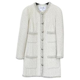 Chanel-8,2K$ Tweed-Jacke mit Kettenbesatz-Roh