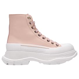 Alexander Mcqueen-Tread Slick Sneakers in Pink Leather-Pink