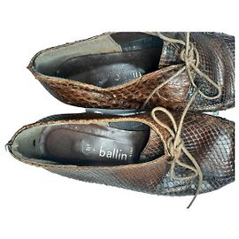 (d'occasion) Ballin Sz. 38 Cuir Python Multicolore Peau De Serpent Mules Chaton Talons Marron
