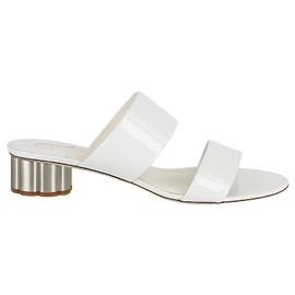 Salvatore Ferragamo Belluno Sandale mit zwei Bändern Weiß