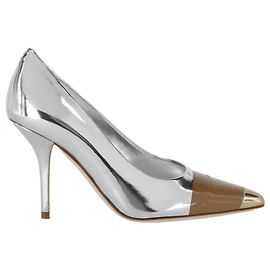 Burberry Décolleté in pelle specchiata Argento Metallico
