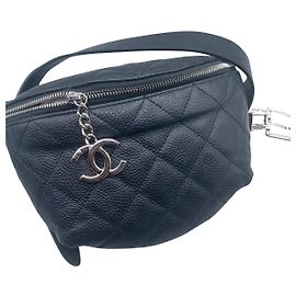 Chanel uniforme Nero