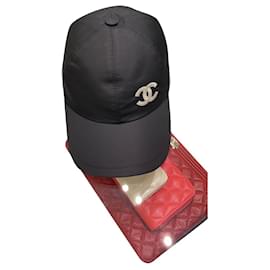 Chanel-Sombrero de Chanel-Negro