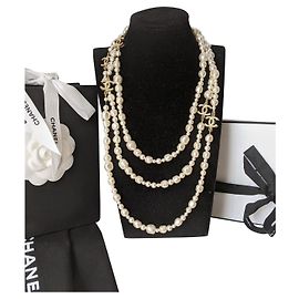 Chanel Perla barroca CC 160 cm B17 Un collar largo Blanco