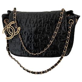 Chanel Bolsa con solapa Puzzle Negro