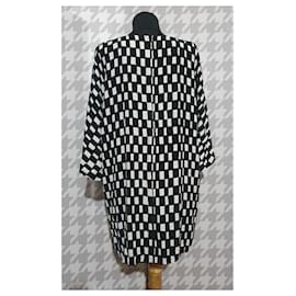 Marimekko-Hauts-Noir,Blanc